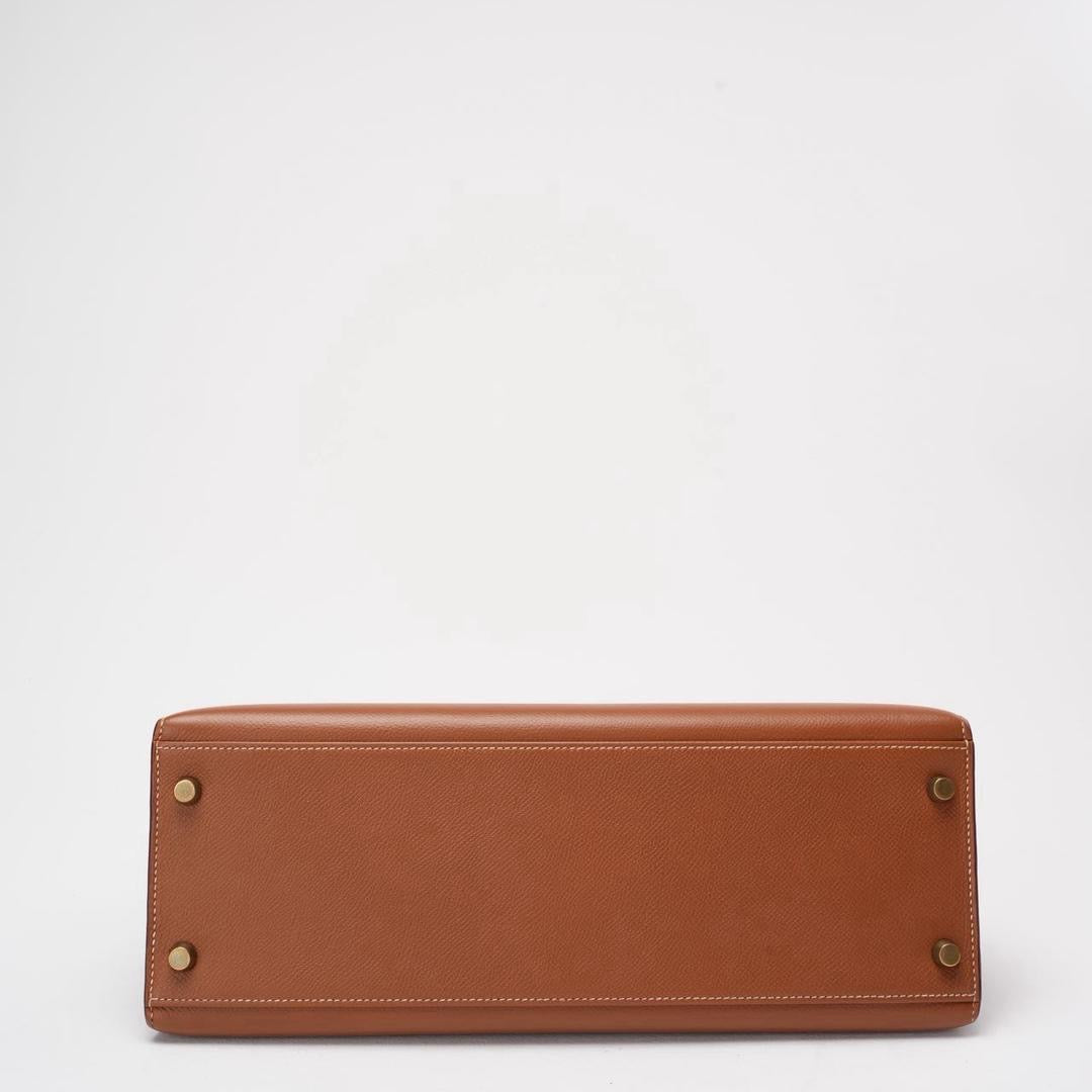 Hermès Vintage Kelly Sellier 32 Gold Leather V Cricle 1992