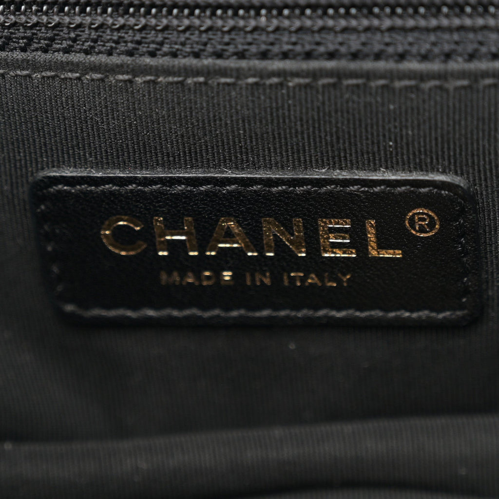 Tweed Medium Pearl Handle Flap Black Ecru
