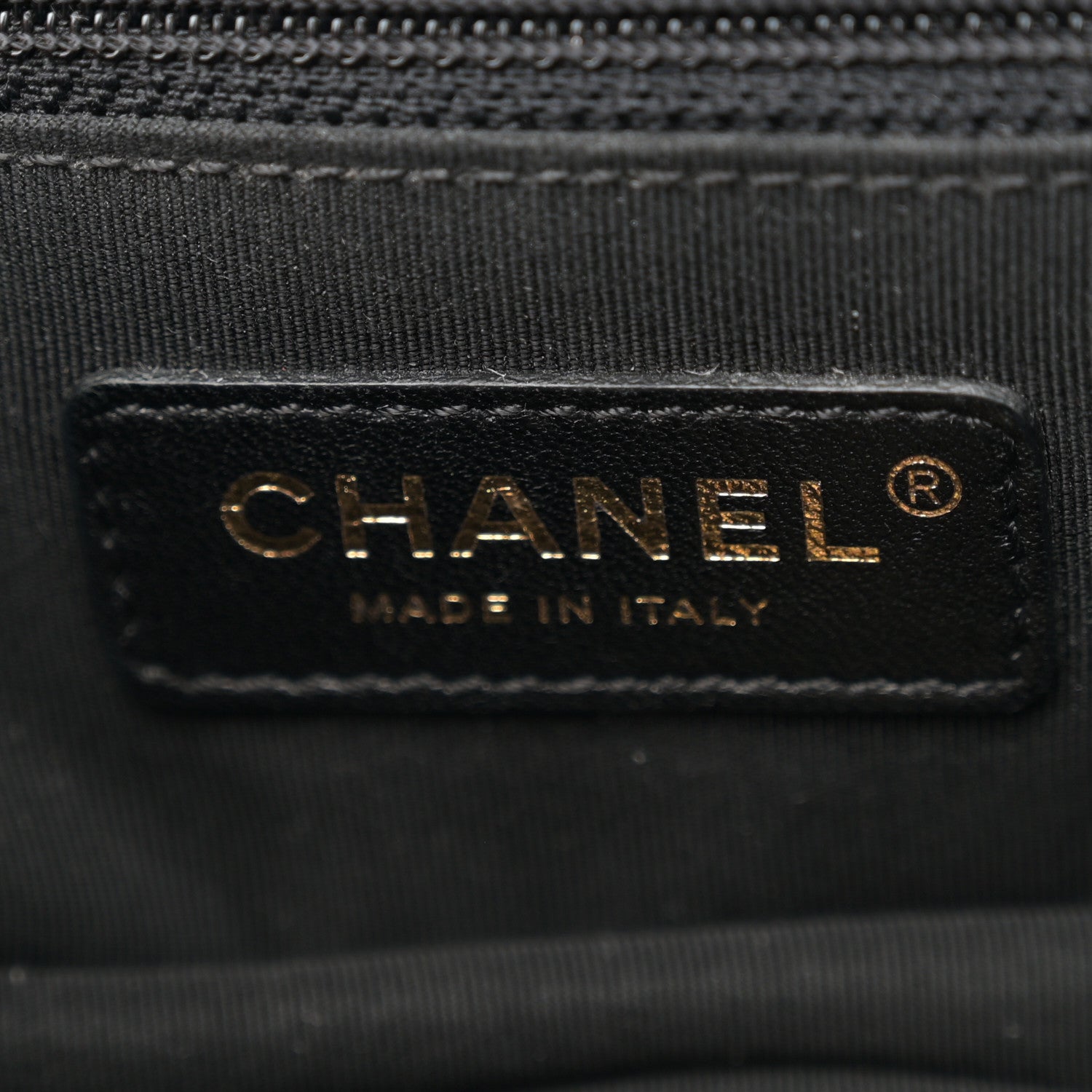 Tweed Medium Pearl Handle Flap Black Ecru