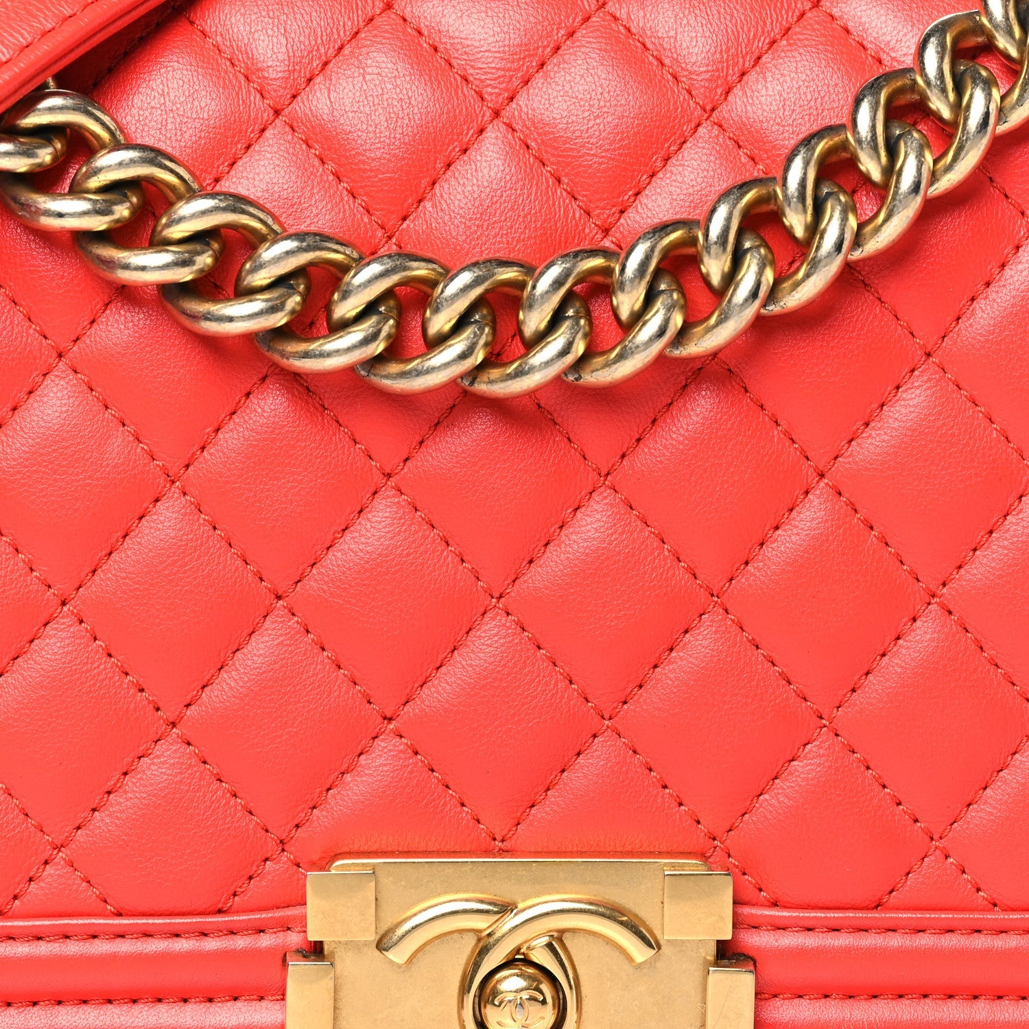 Lambskin Quilted Medium Boy Flap Red