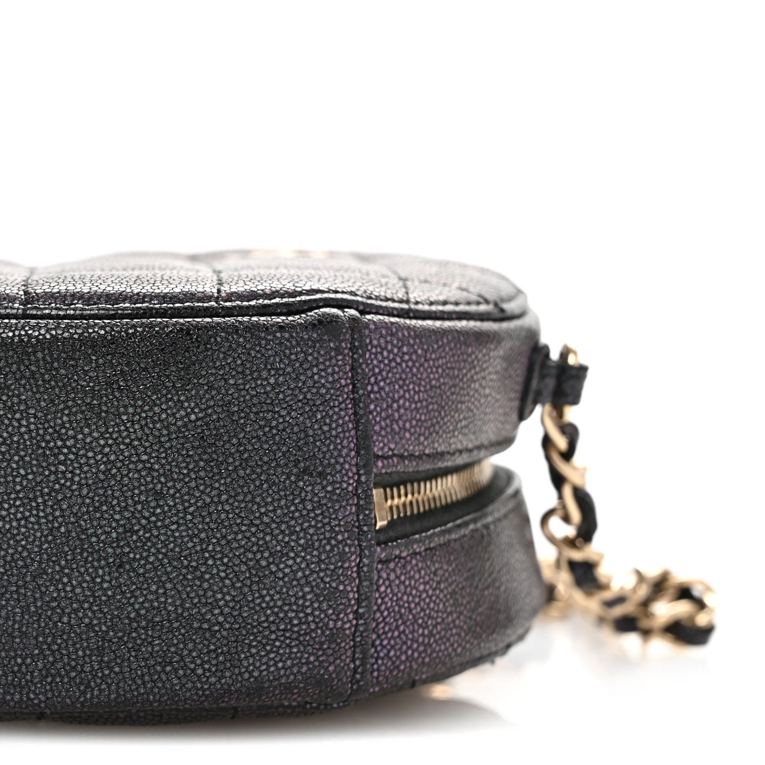 Iridescent Caviar Quilted Round Clutch With Chain Black