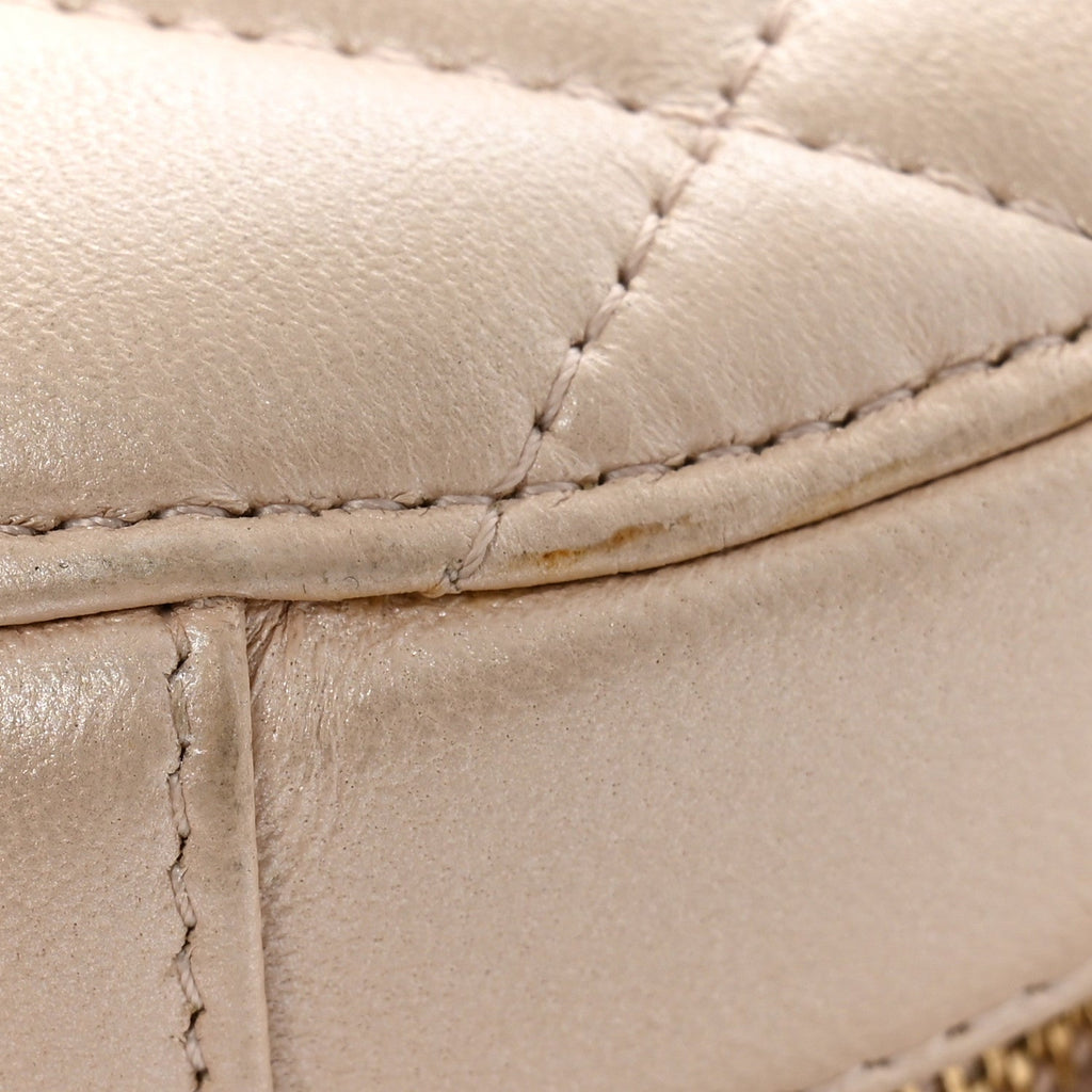 Iridescent Lambskin Quilted Pearl Round Clutch With Chain Light Beige