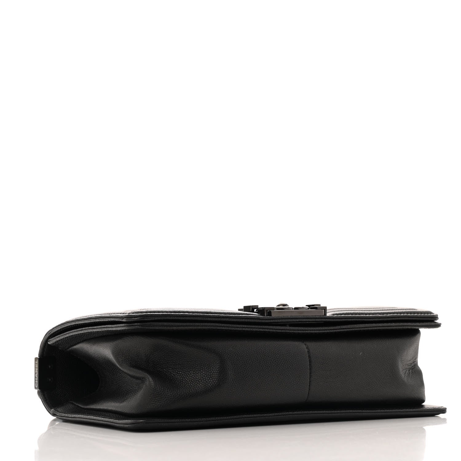 Caviar Quilted Medium Boy Flap So Black