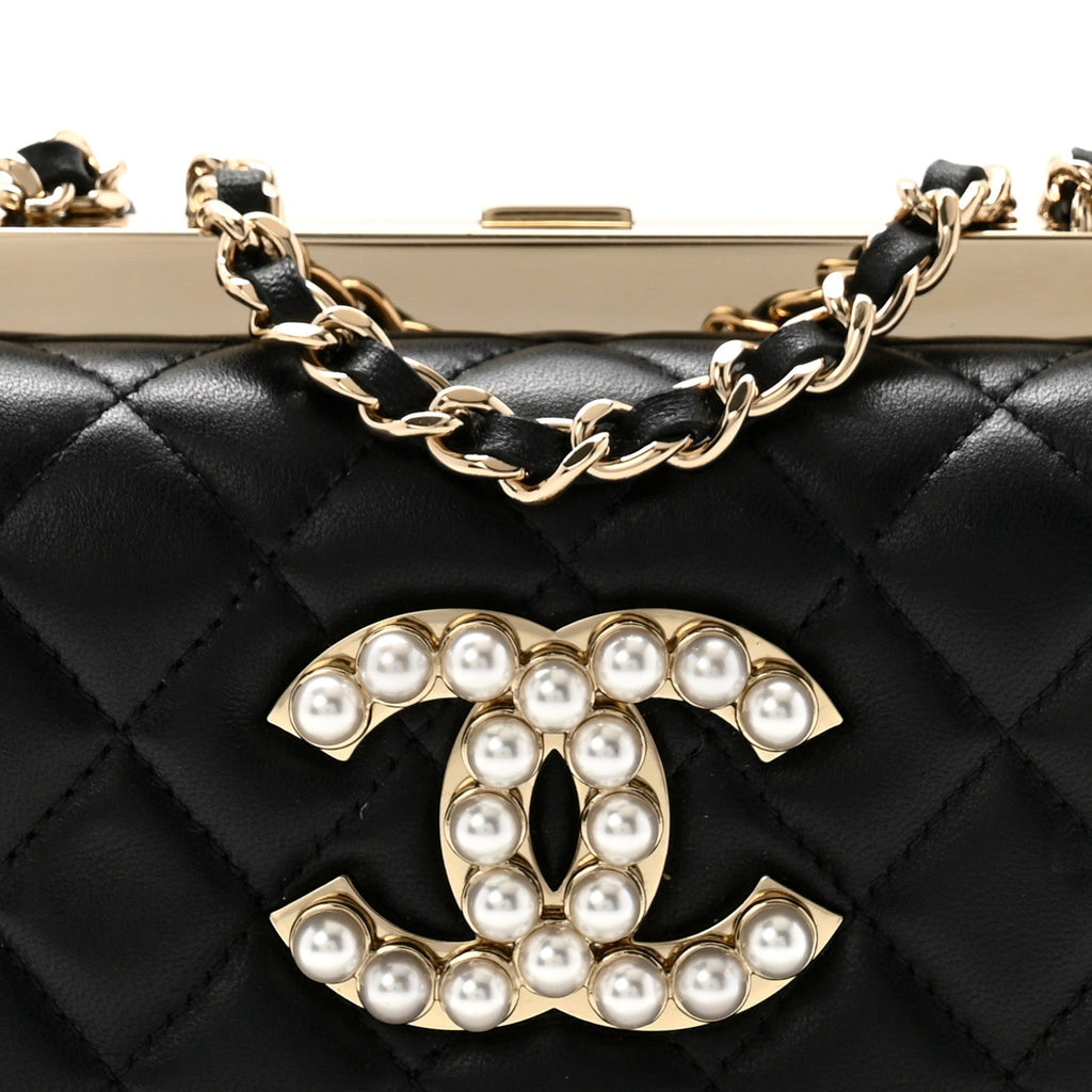 Lambskin Quilted Pearl CC Vanity Case Black