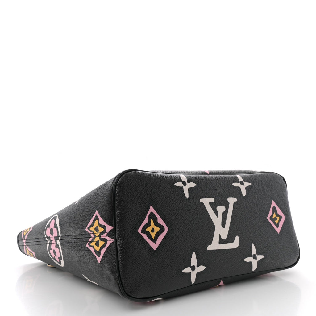 Monogram Giant Wild at Heart Neverfull MM Black