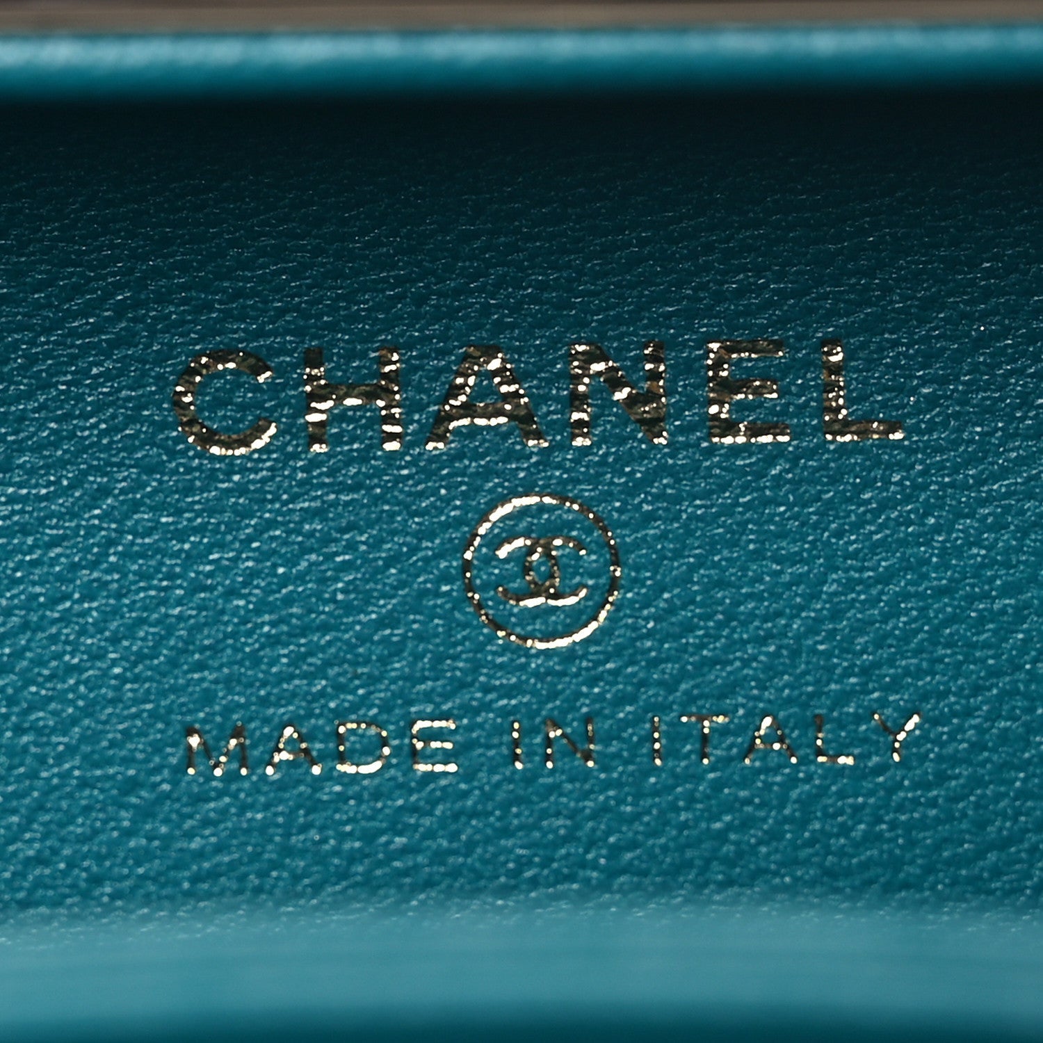 Lambskin Quilted Pearl CC Vanity Case Green