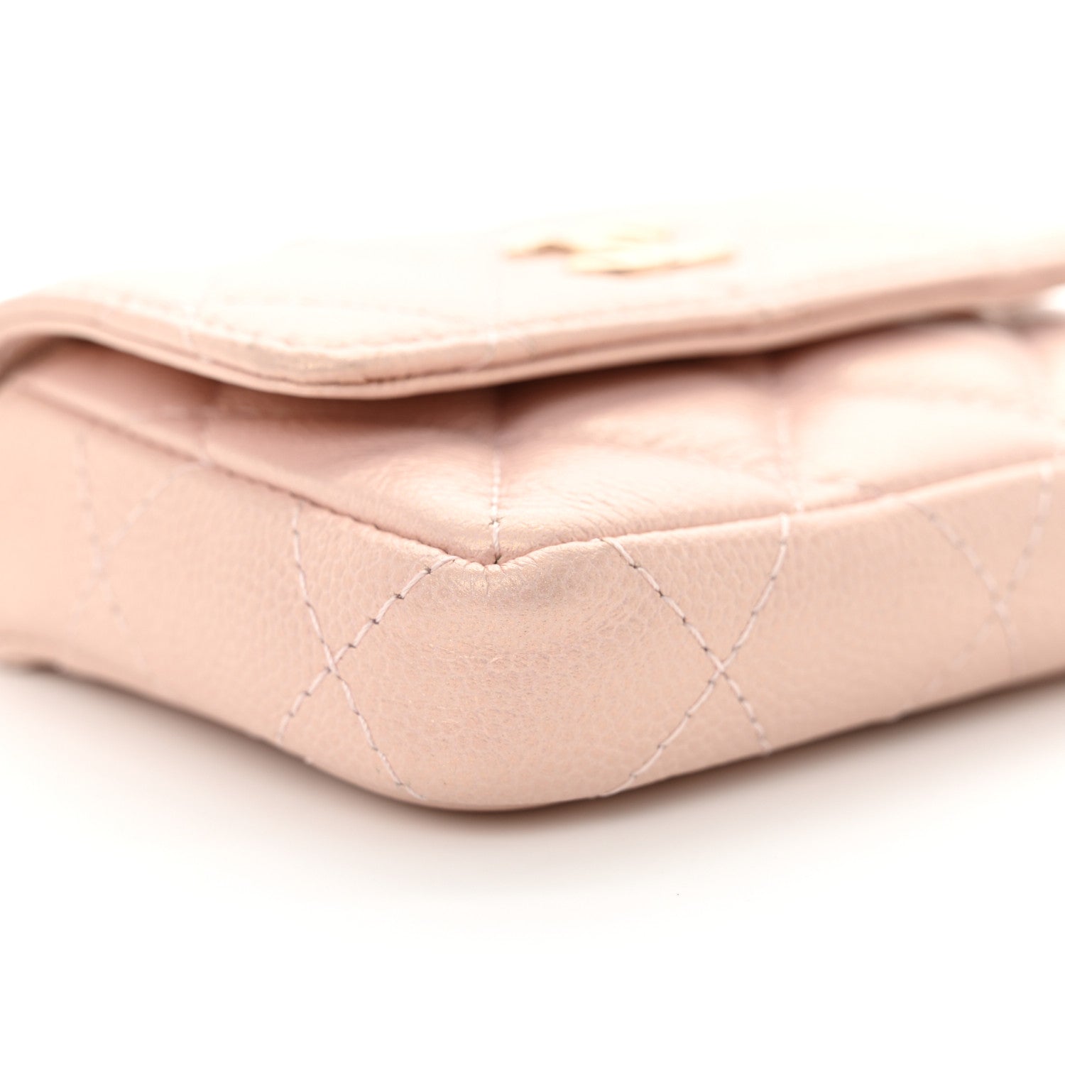 Iridescent Caviar Quilted Pearl On Top Coin Purse With Chain Light Pink