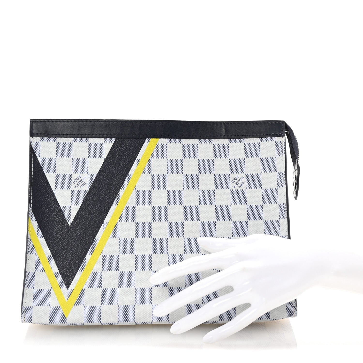 Damier Azur Latitude America's Cup Pochette Voyage MM Autres Toiles
