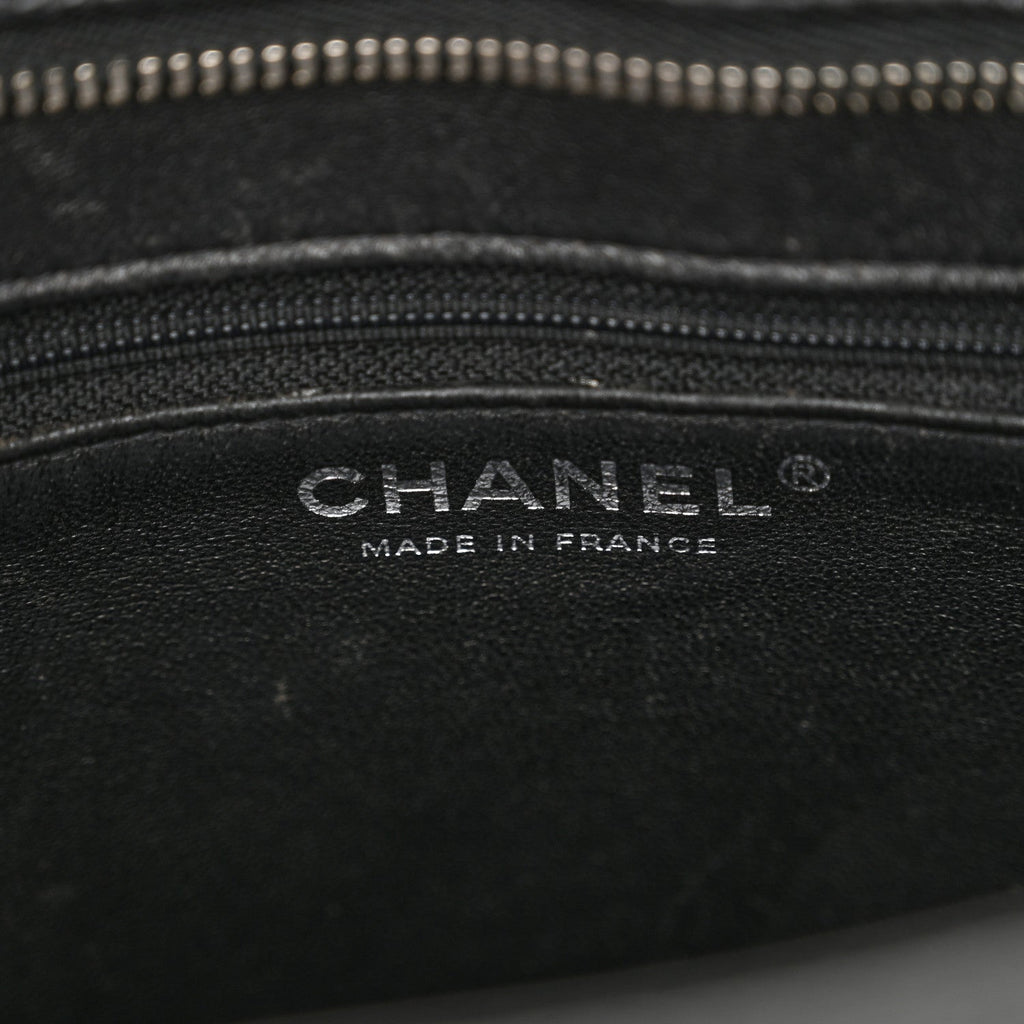 Caviar Quilted Medallion Tote Black
