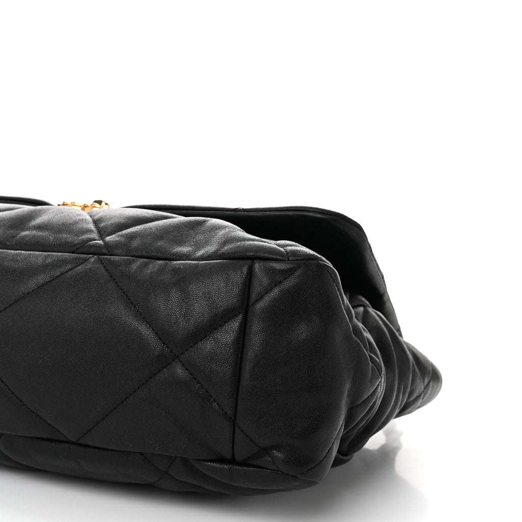 Lambskin Quilted Maxi Chanel 19 Flap Black