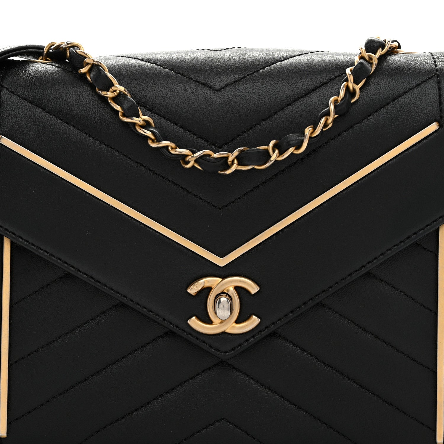 Lambskin Reversed Chevron Quilted Flap Black