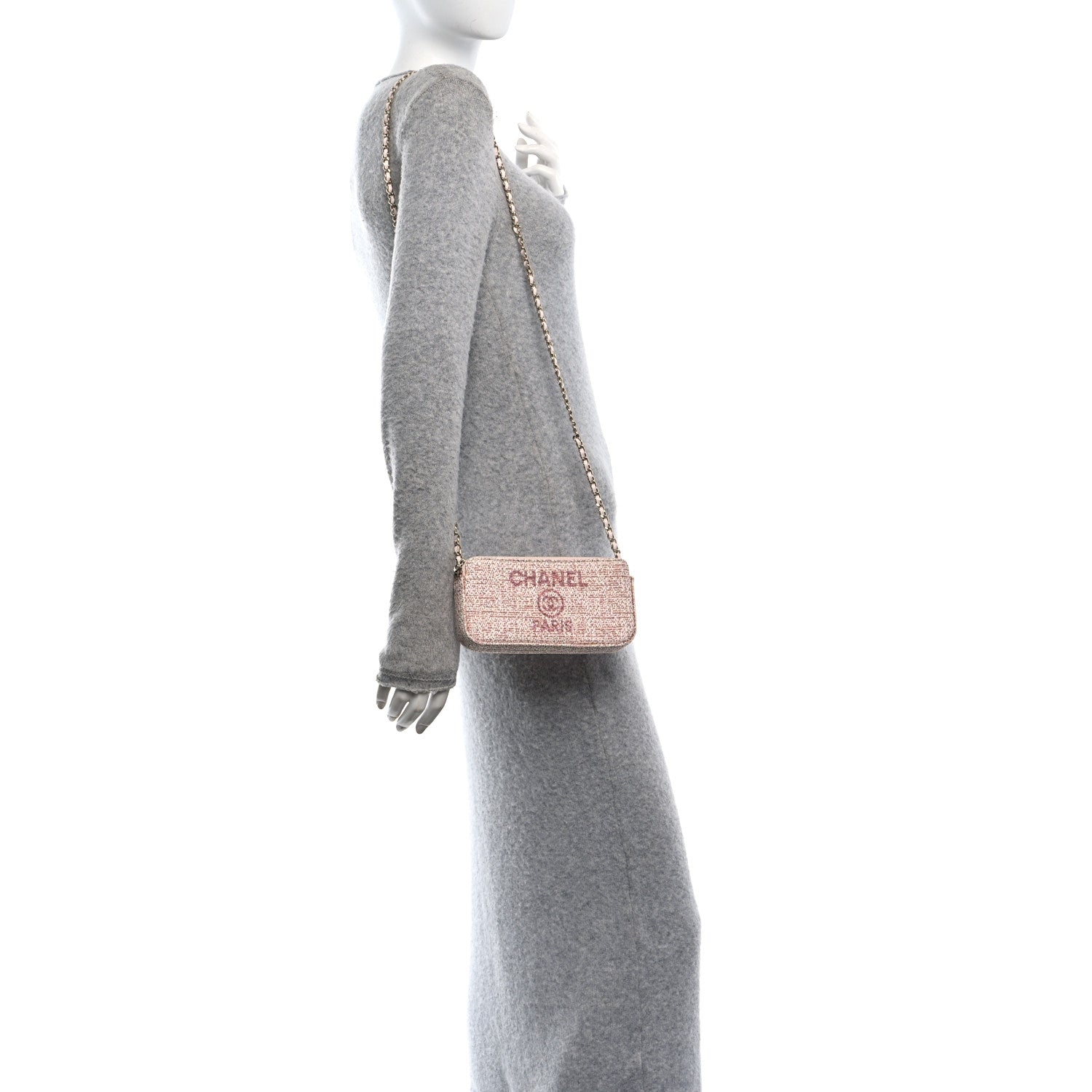 Canvas Small Deauville Clutch With Chain Pink