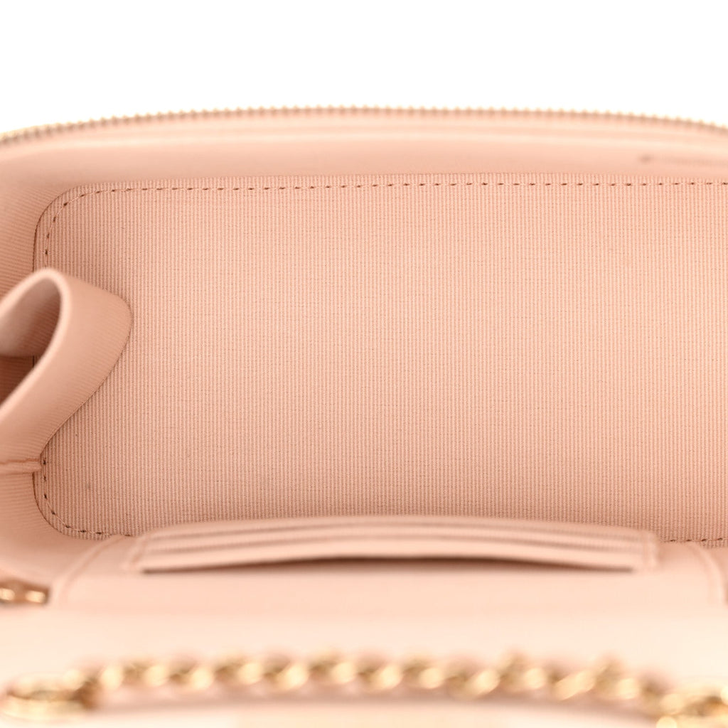 Caviar Quilted Small Vanity Case With Chain Light Pink