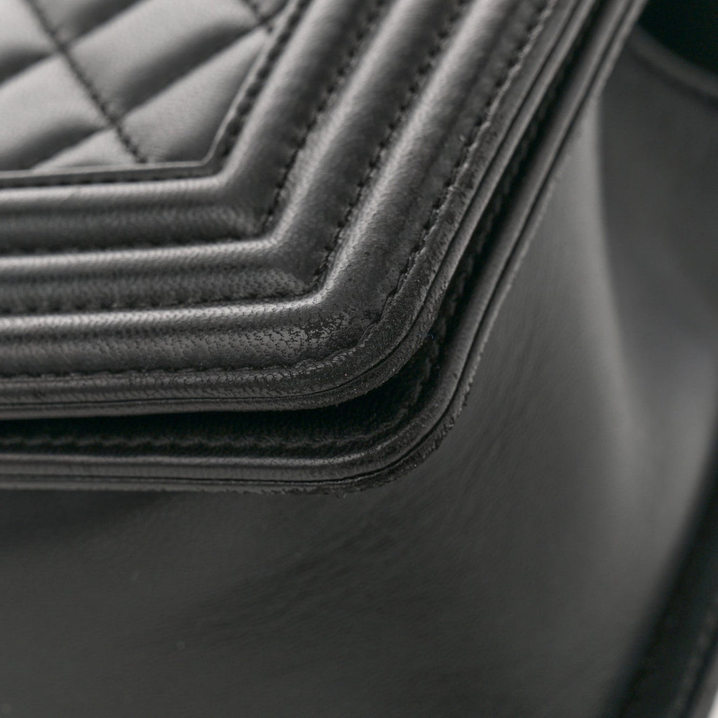 Lambskin Quilted Medium Boy Flap Black