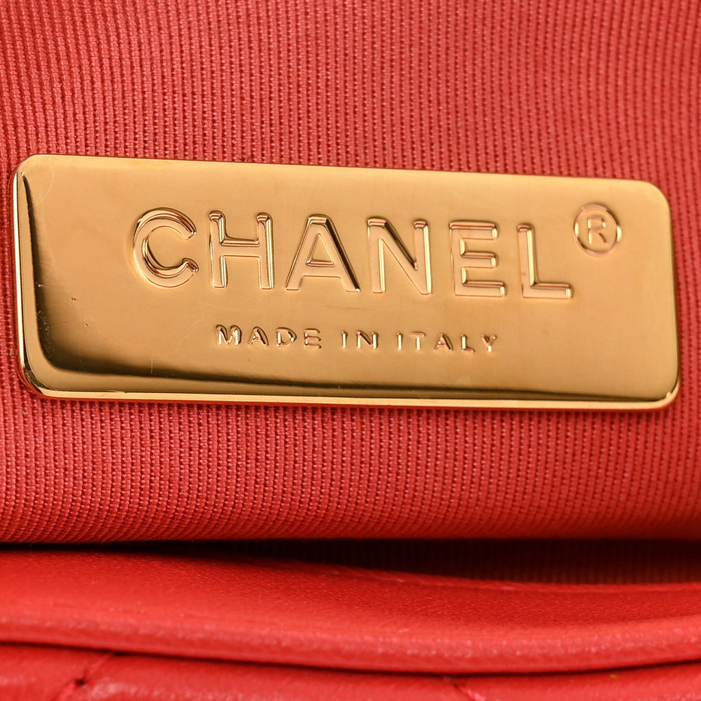 Lambskin Quilted Medium Chanel 19 Flap Red