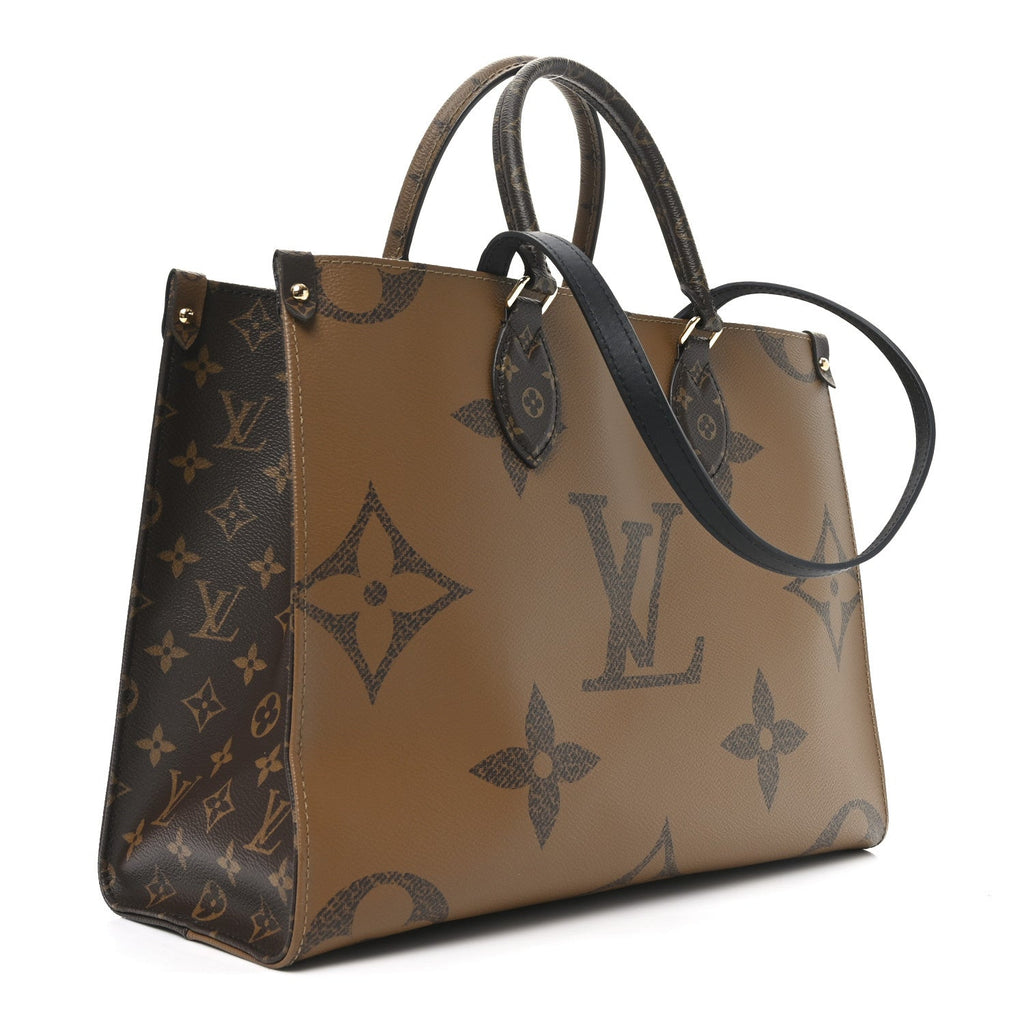 Reverse Monogram Giant Onthego MM