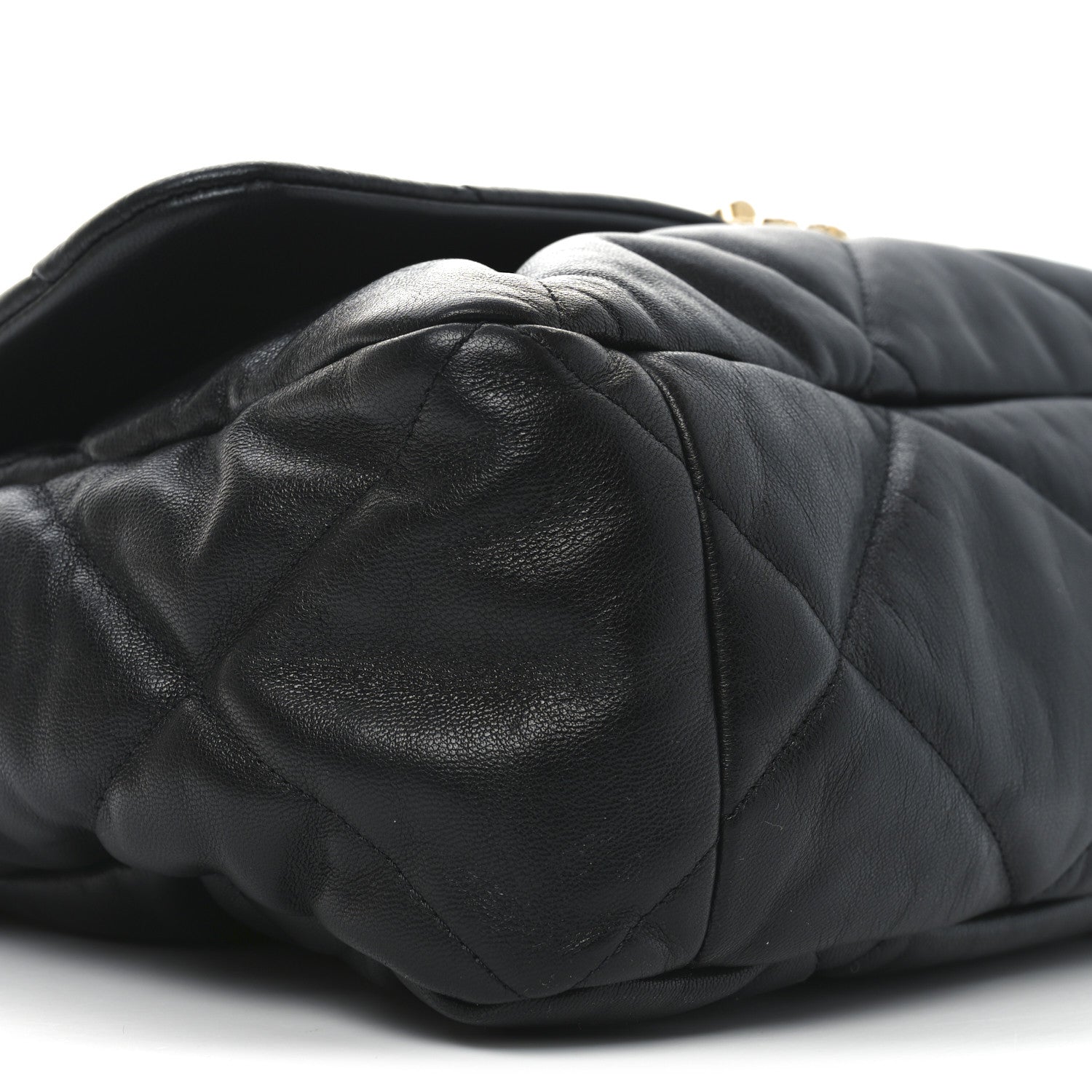 Goatskin Quilted Maxi Chanel 19 Flap Black