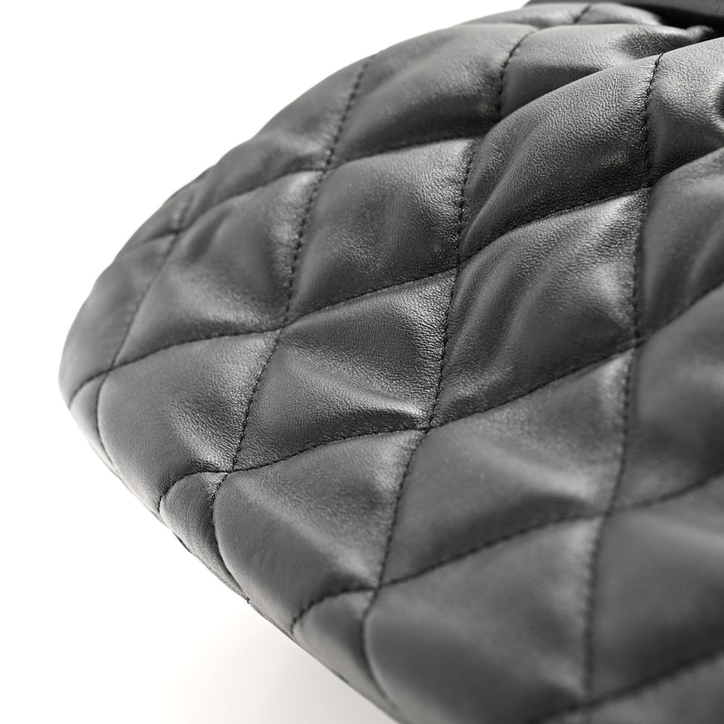 Lambskin Quilted CC Kisslock Clutch Black
