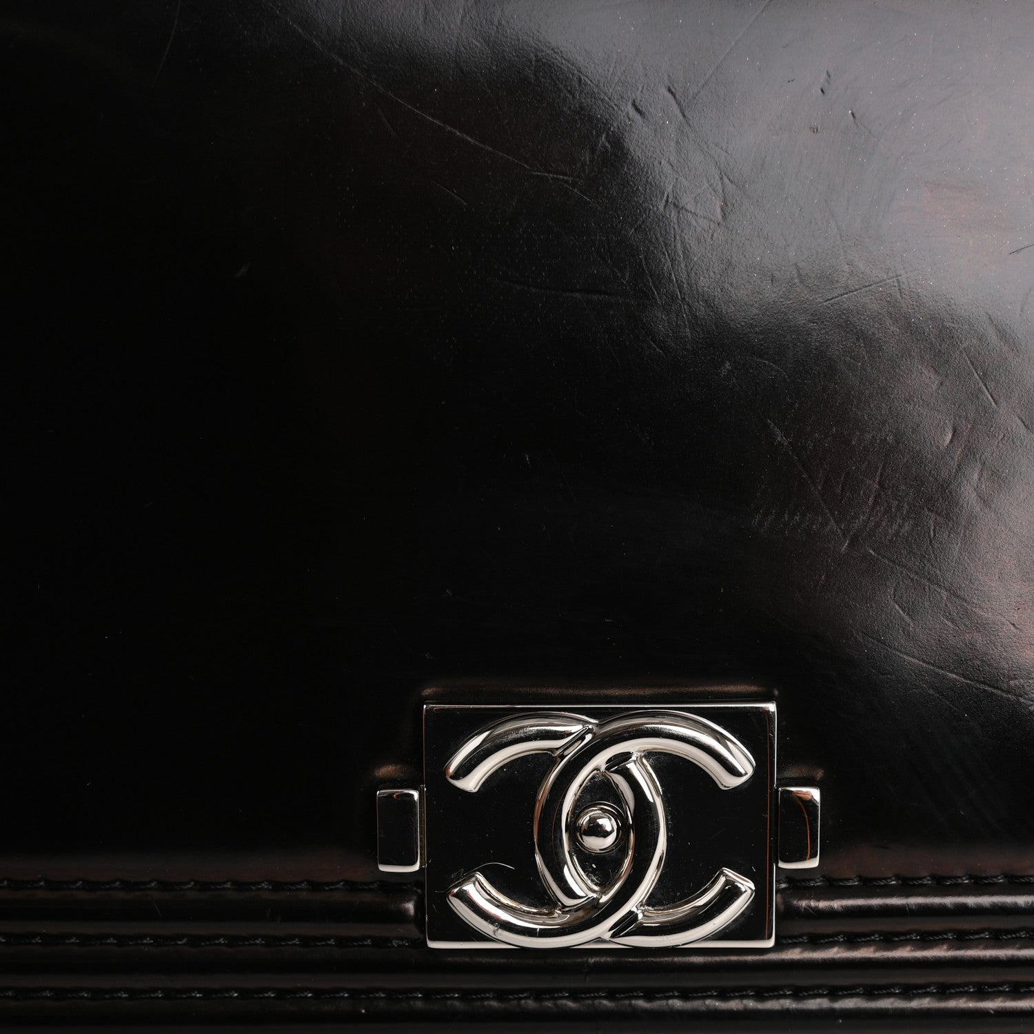 Glazed Calfskin Boy Yen Wallet Black