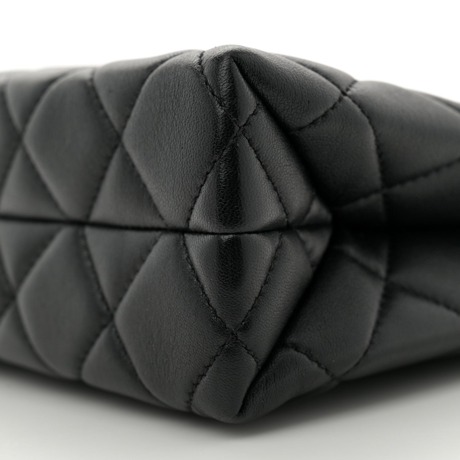 Shiny Lambskin Quilted Enamel CC Shoulder Bag Black