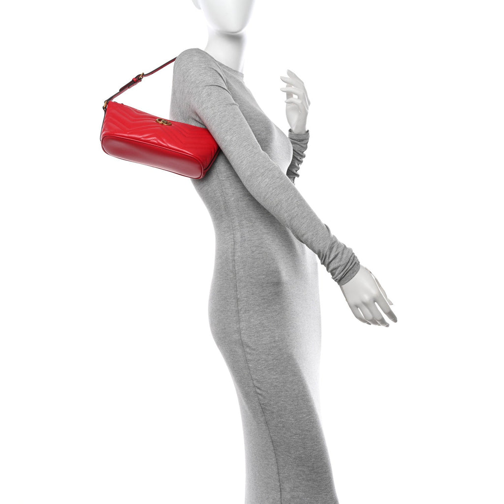 Calfskin Matelasse Chevron GG Marmont Sling Shoulder Bag Rosso
