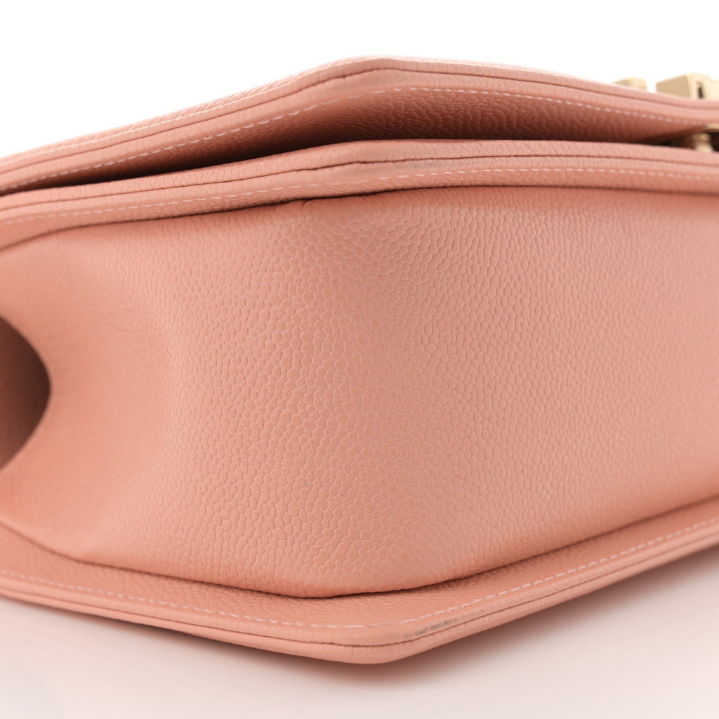 Caviar Chevron Quilted Medium Boy Flap Light Pink