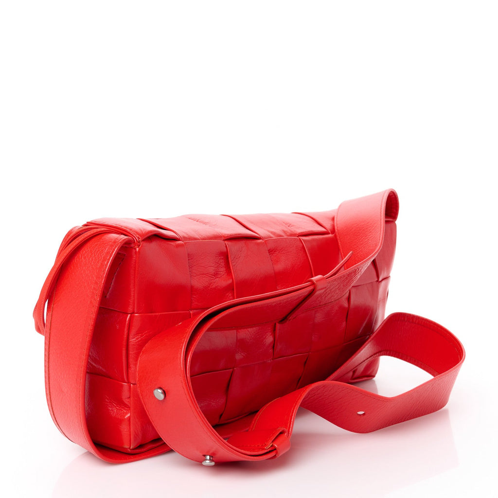 Paper Calfskin Intrecciato Stretch Cassette Bright Red