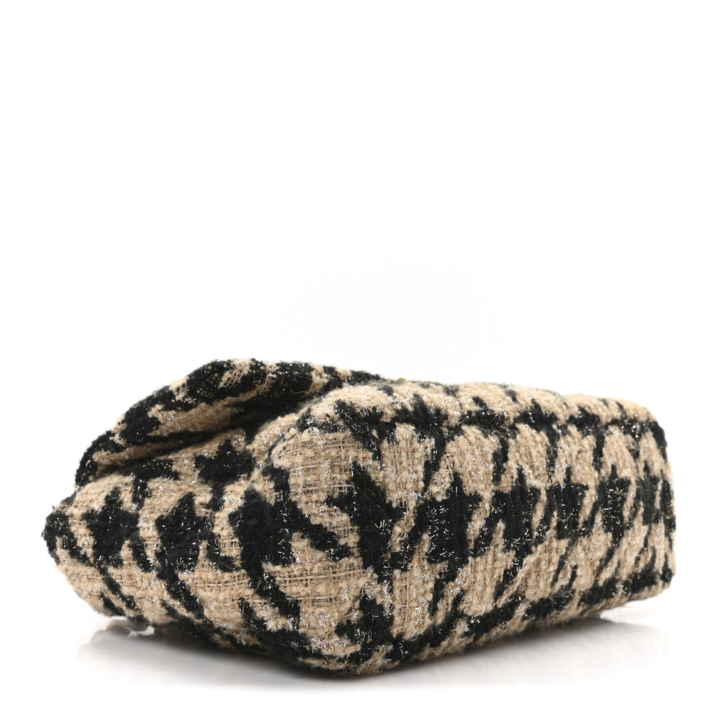 Tweed Large Chanel 19 Flap Beige Black