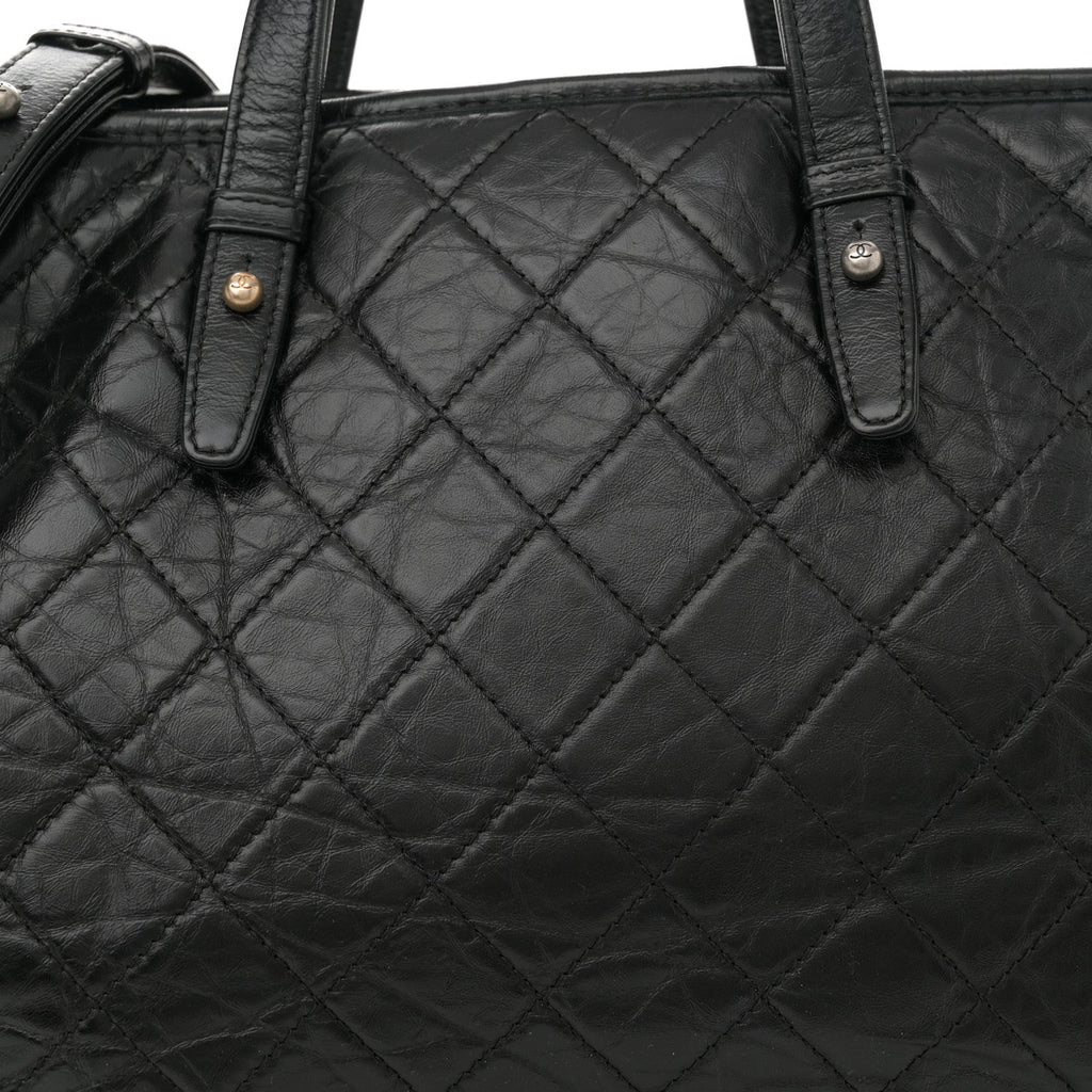 Aged Calfskin Quilted Large Gabrielle Shopping Tote Black