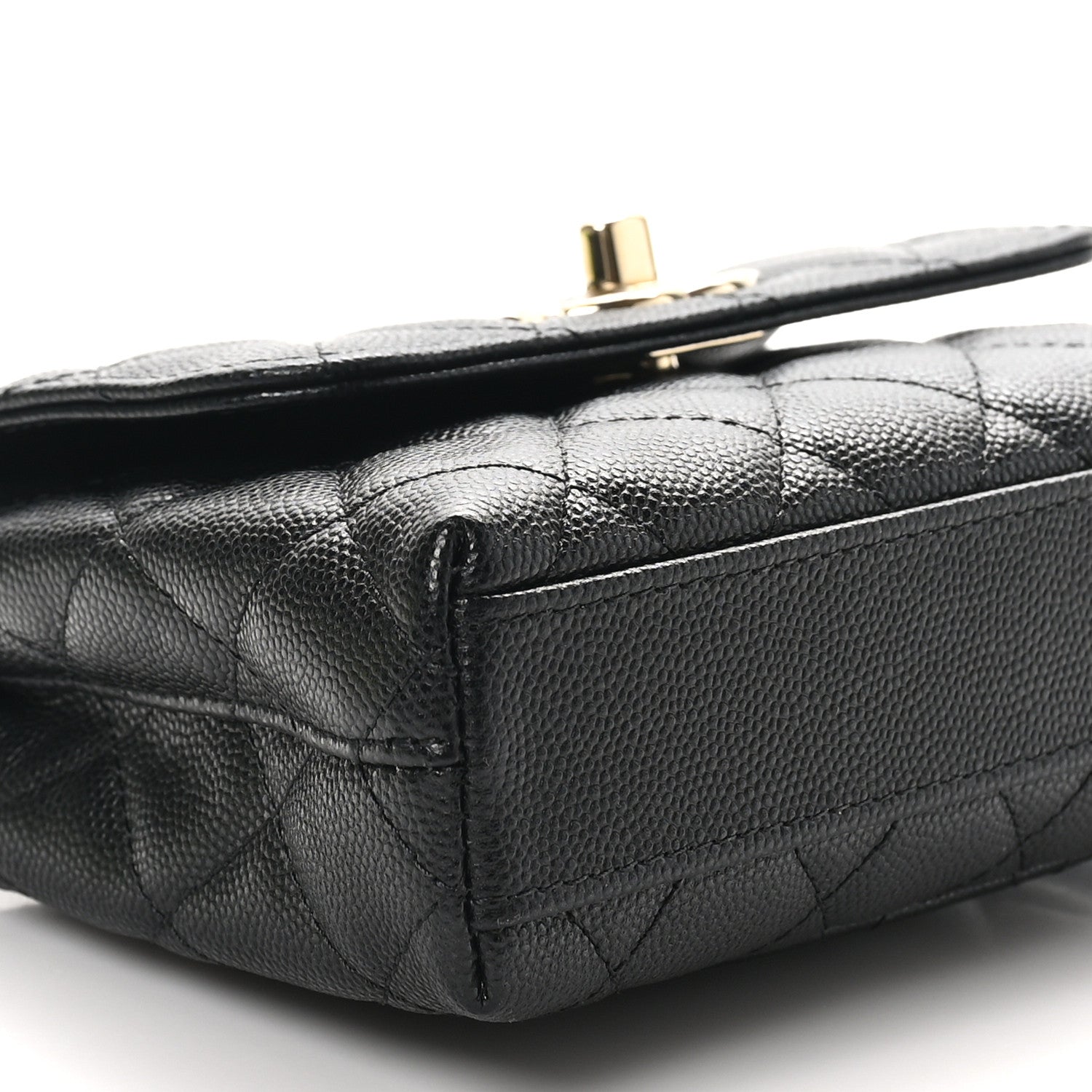 Caviar Quilted Coco Handle Clutch With Chain Black