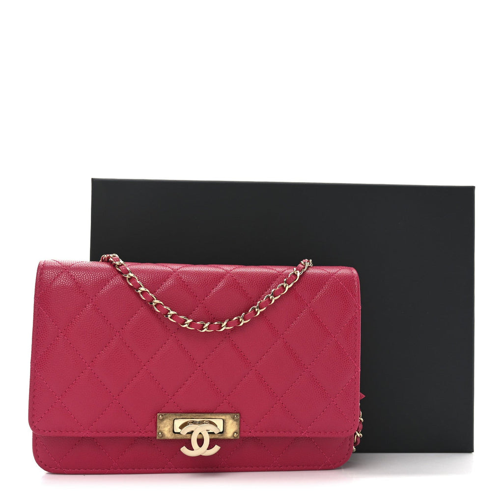 Caviar Quilted Golden Class Wallet On Chain WOC Fuchsia