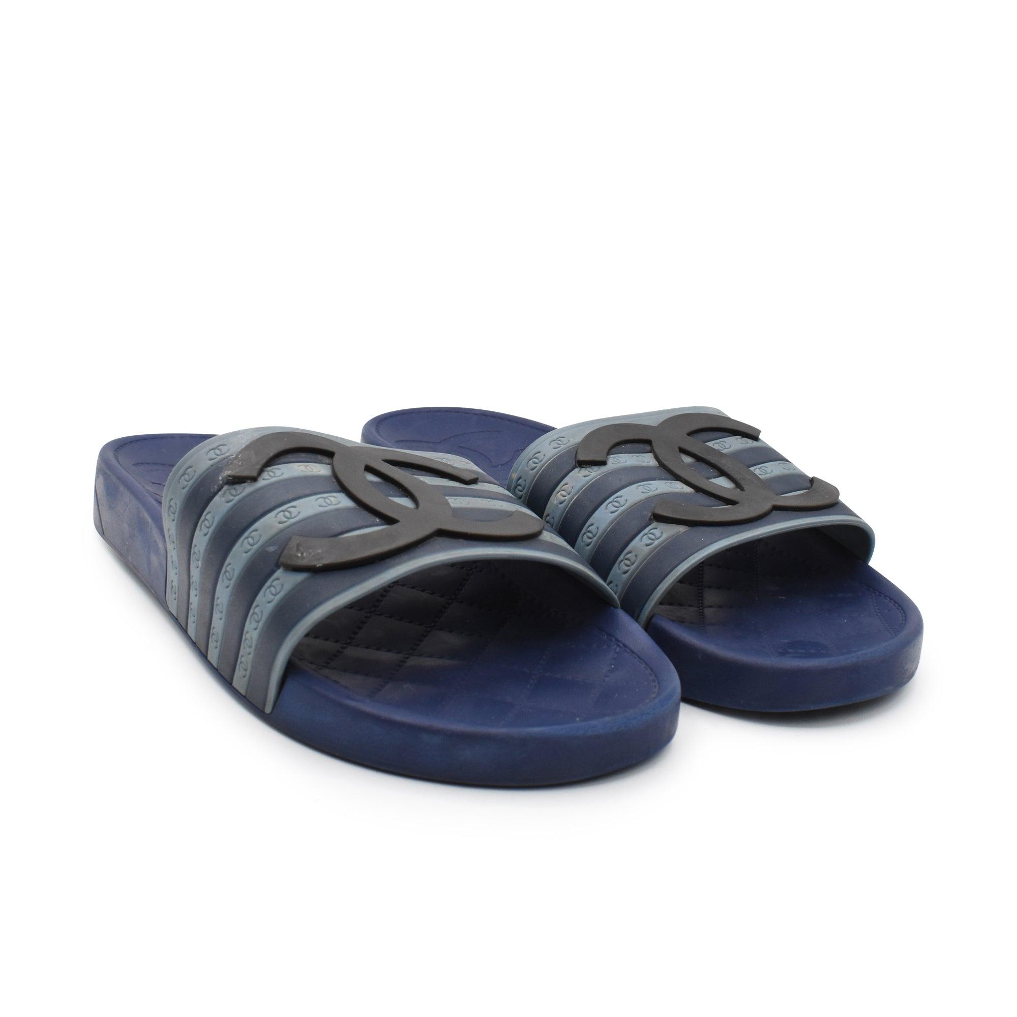 Chanel Pool Slides - Women's 38