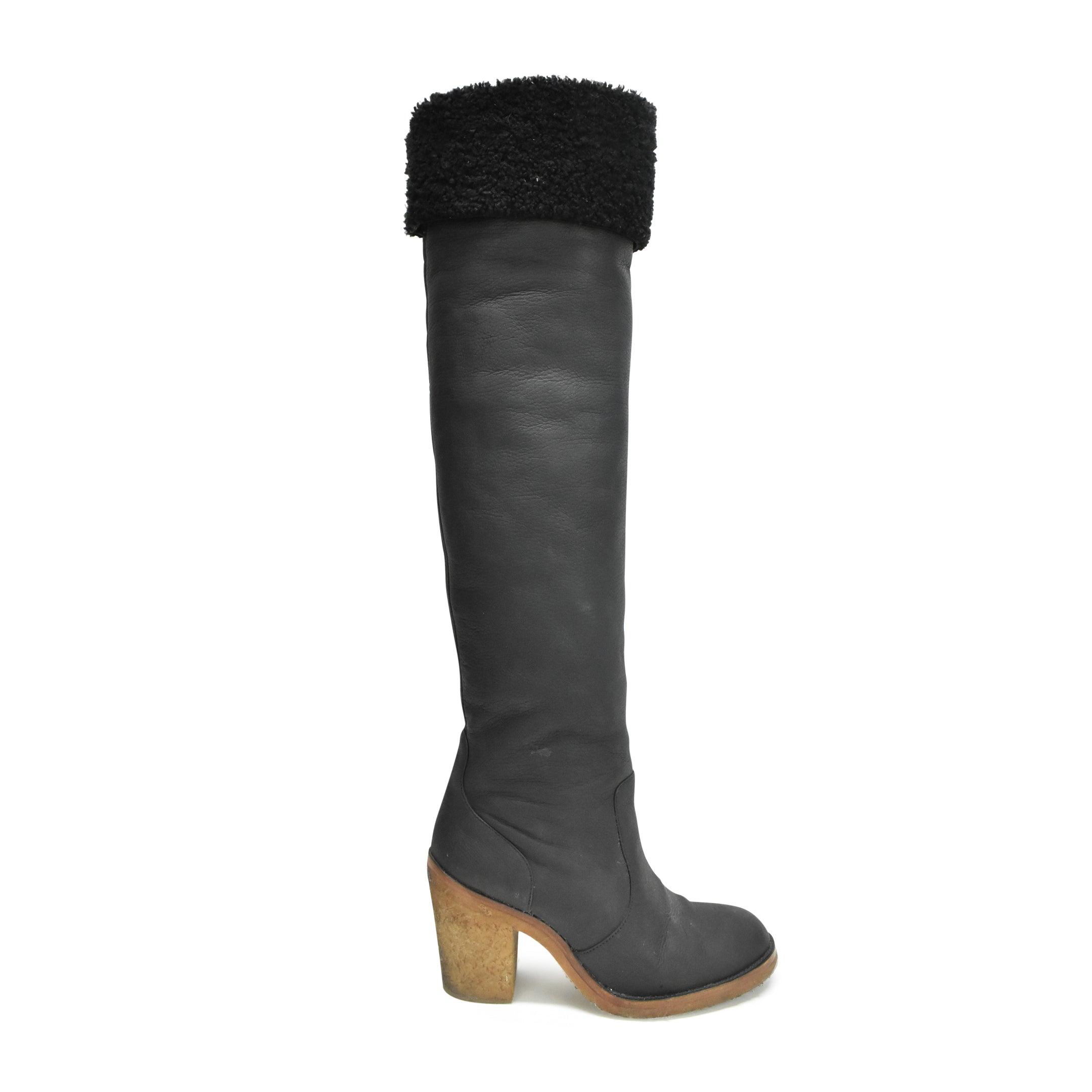 Chanel Shearling Boots - Women's 40