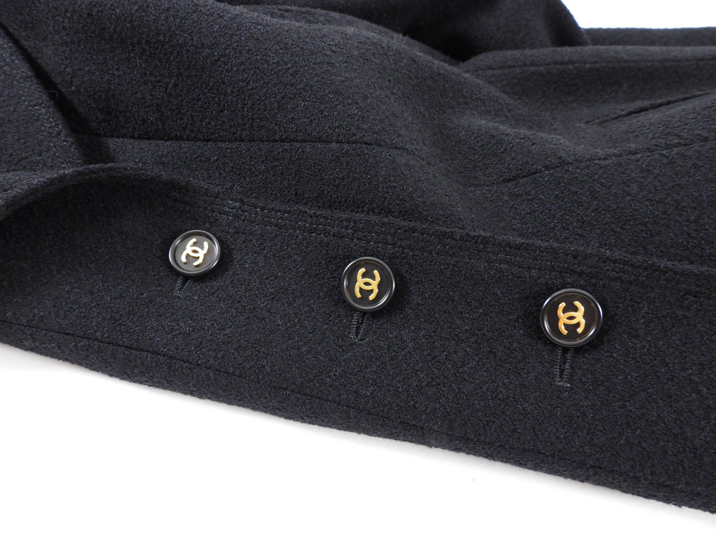 Chanel Vintage 97P Black Boucle Wool Classic CC Jacket - FR42 / 8 / 10