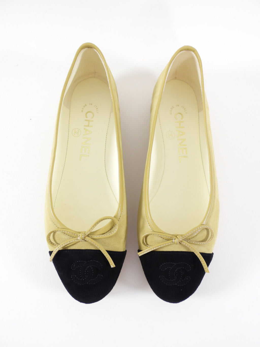 Chanel Beige and Black CC Cap Toe Suede Ballet Flats - 35C
