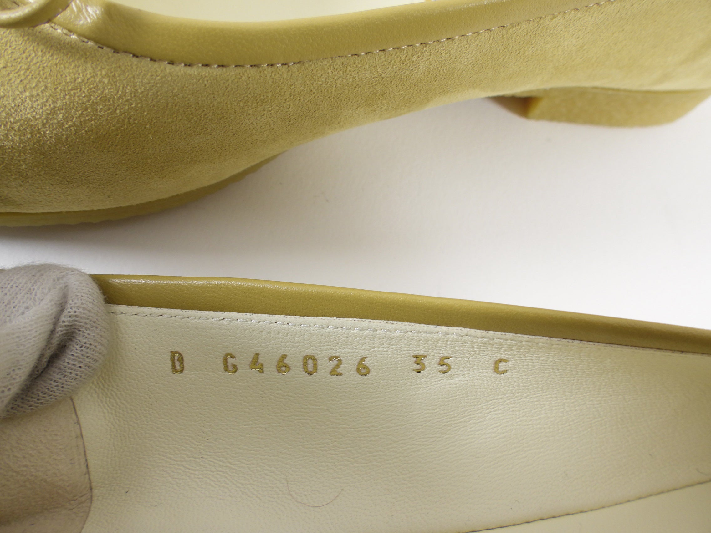 Chanel Beige and Black CC Cap Toe Suede Ballet Flats - 35C