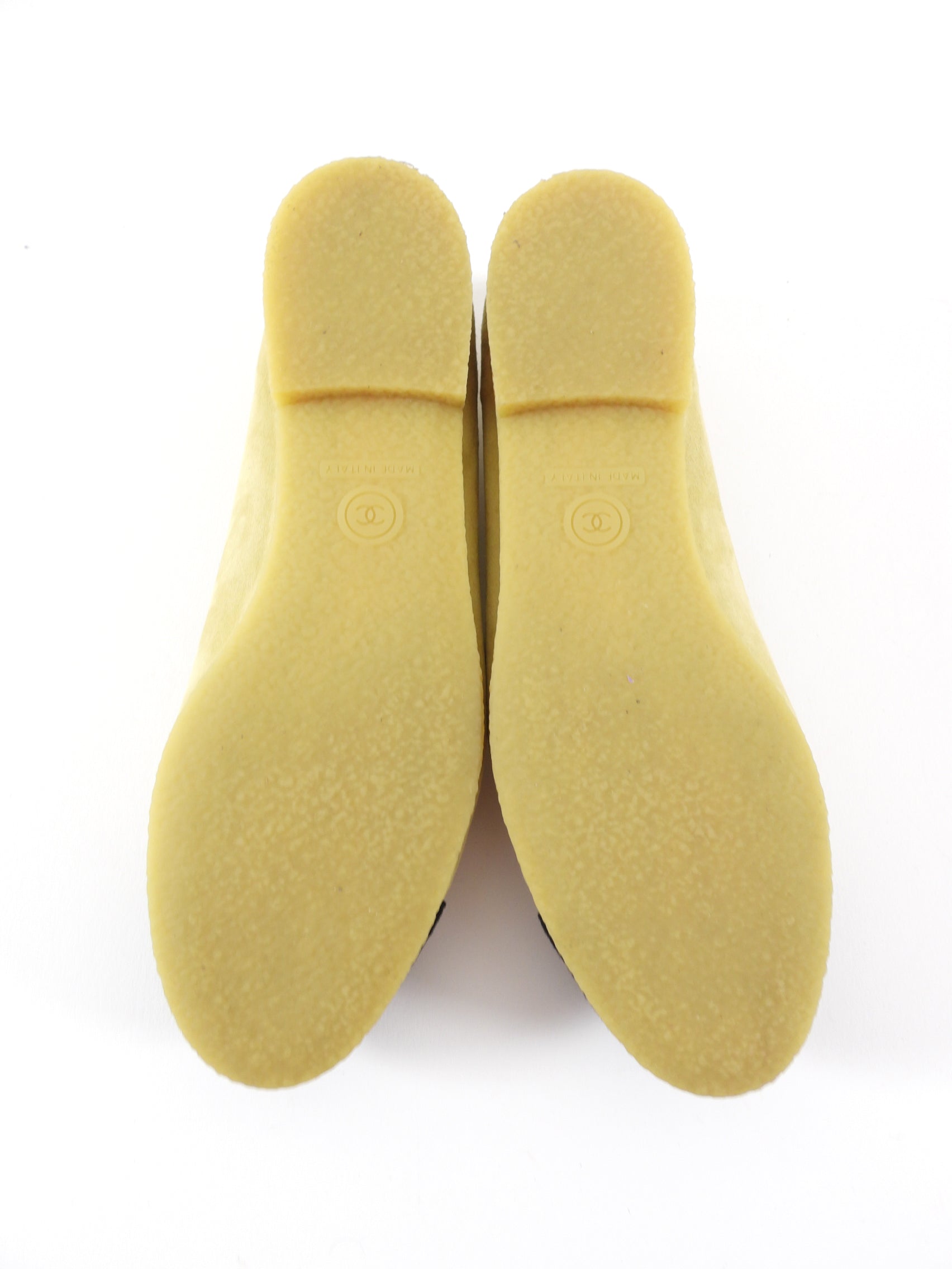 Chanel Beige and Black CC Cap Toe Suede Ballet Flats - 35C