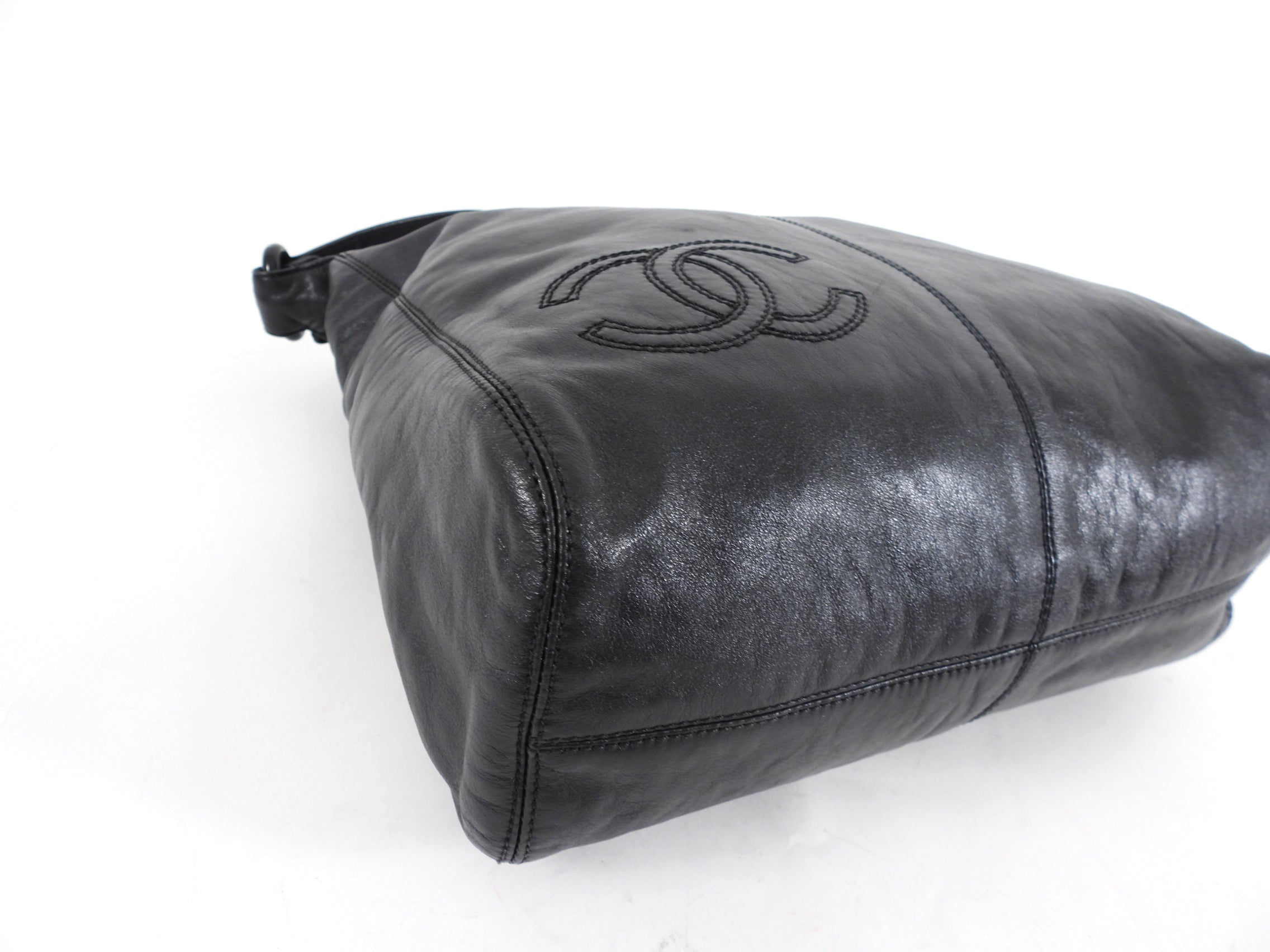 Chanel Vintage 1997 Black Leather CC Small Hobo Shoulder Bag