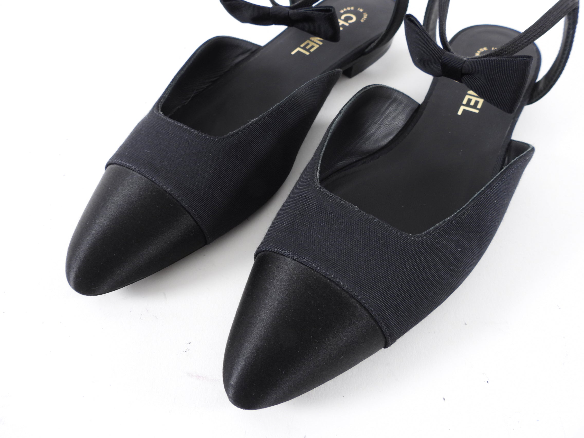 Chanel Fabric and Satin Cap  Toe Bow Flats - 40
