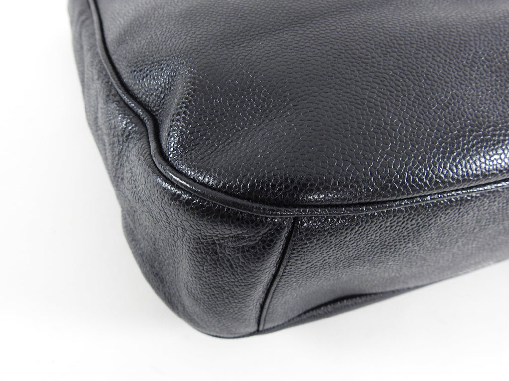 Chanel Vintage 1994 Large Caviar Leather CC Chain Tote Bag