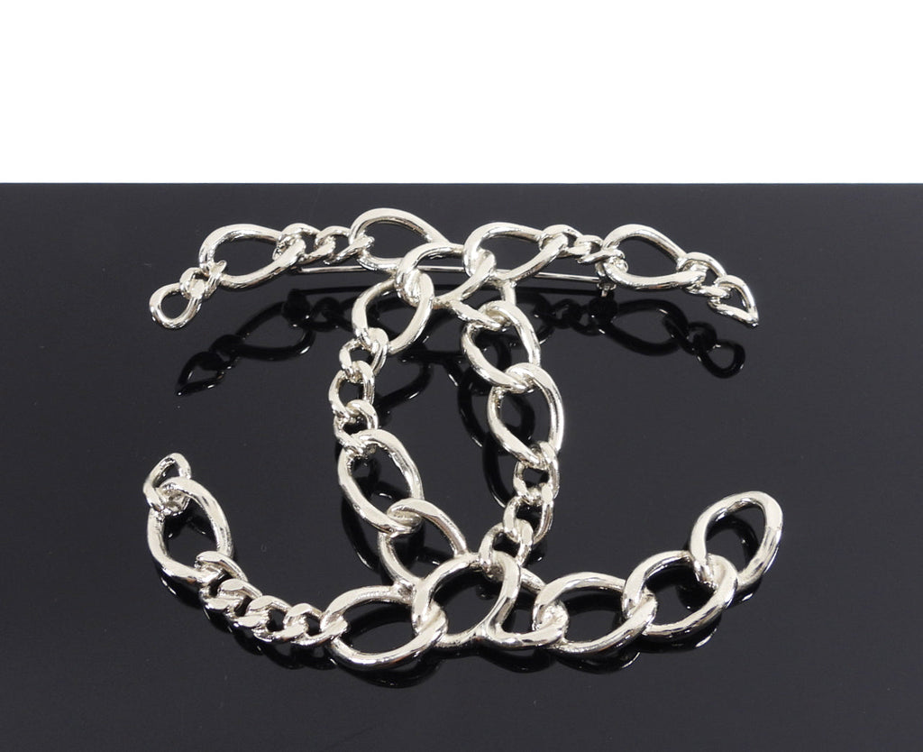 Chanel 06P Extra Large CC Openwork Chain Logo Brooch