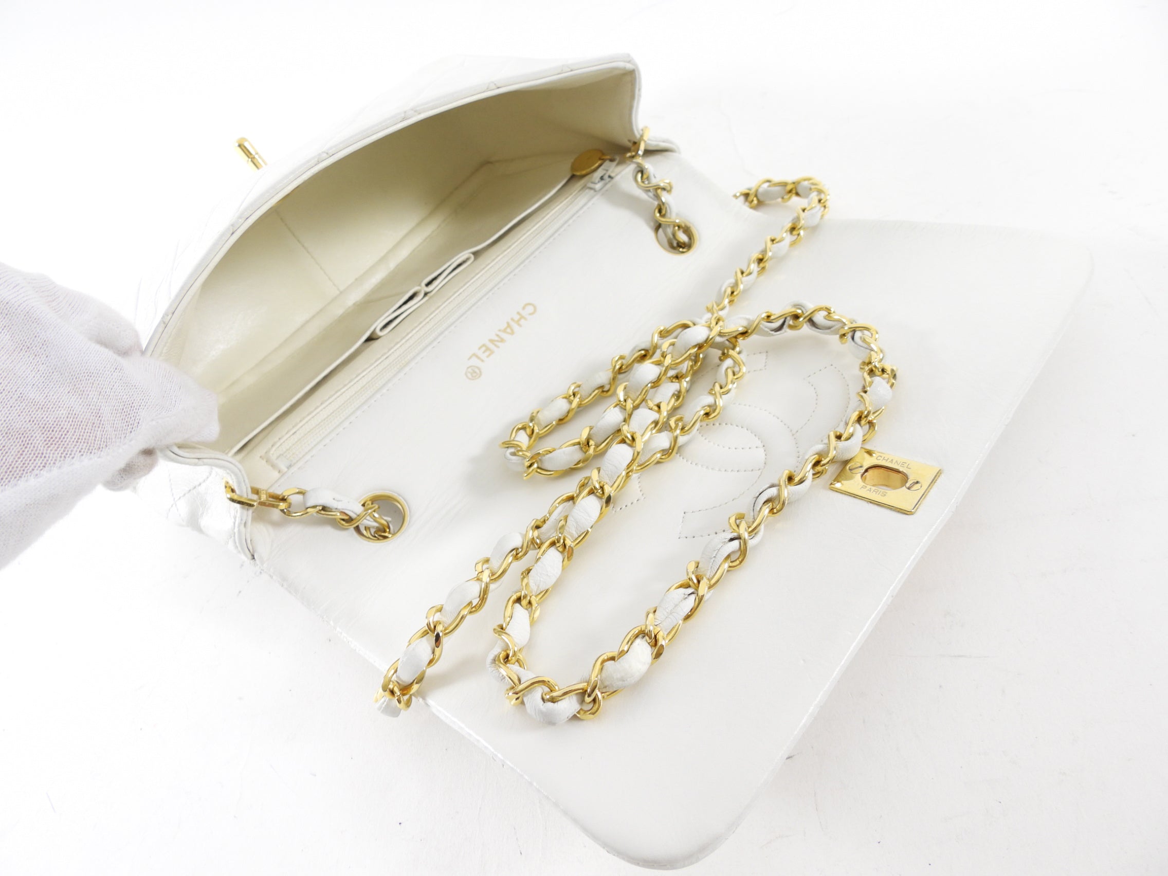 Chanel Vintage 1989 White Classic Medium Full Flap Bag