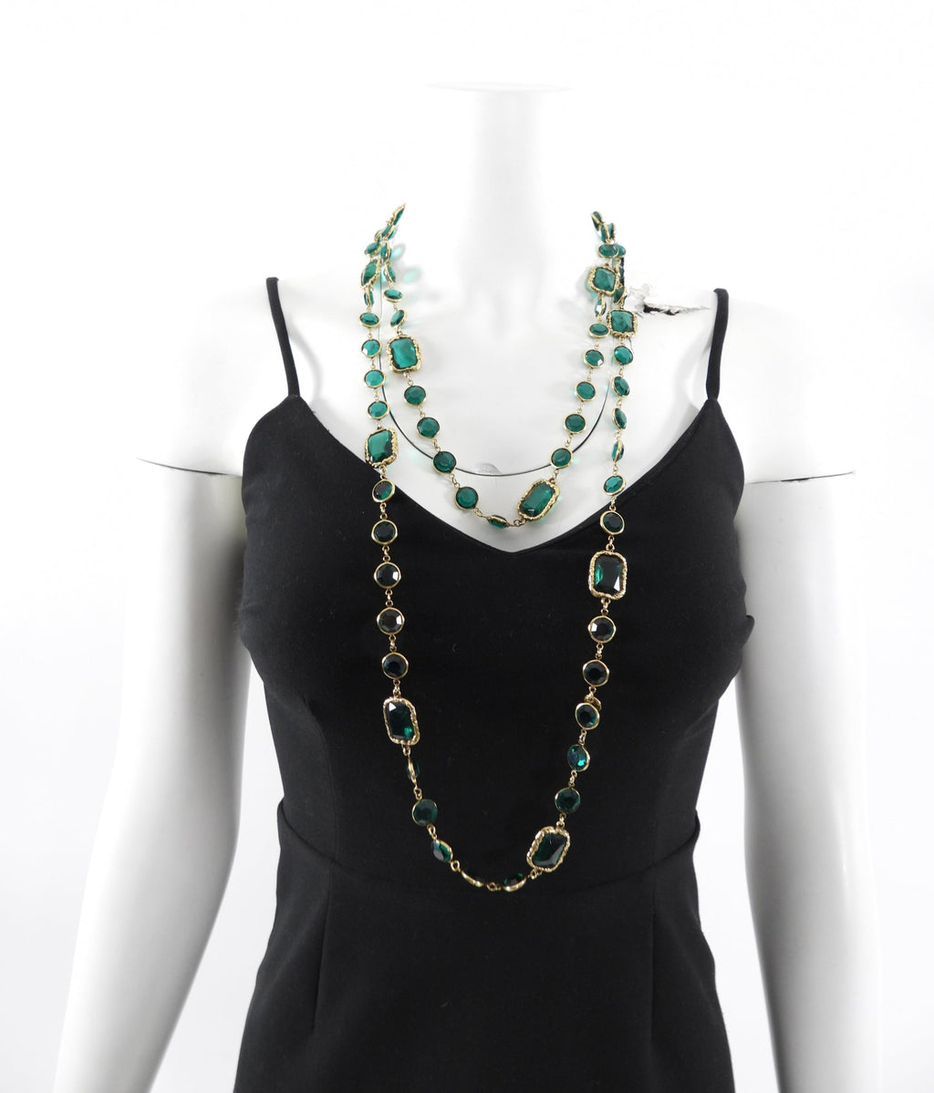 Chanel Vintage 1981 Emerald Green Gripoix Glass Chicklet Sautoir Necklace