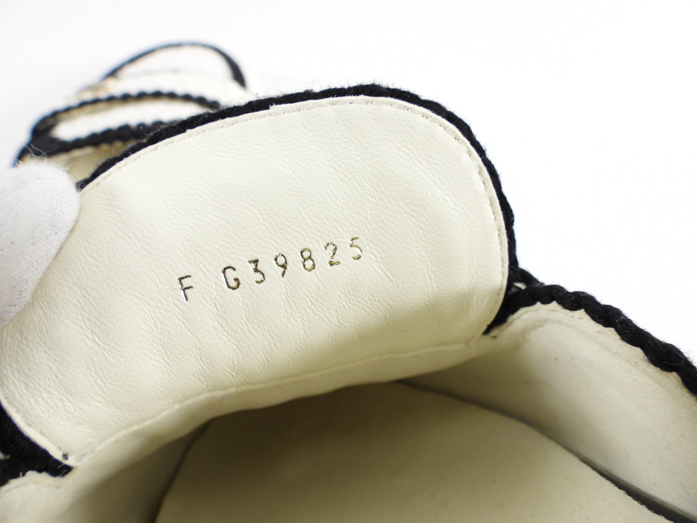 Chanel 2023 Black White Knit CC Logo Mules - 37