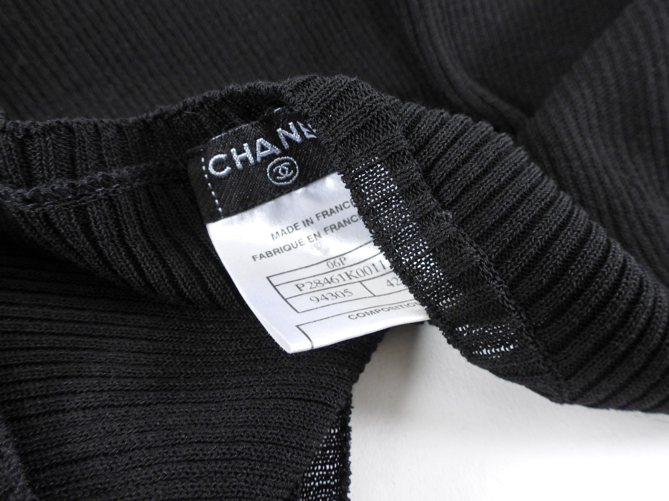 Chanel 06P Black Rib Knit Top with Lace Hem - FR42 (8/10)