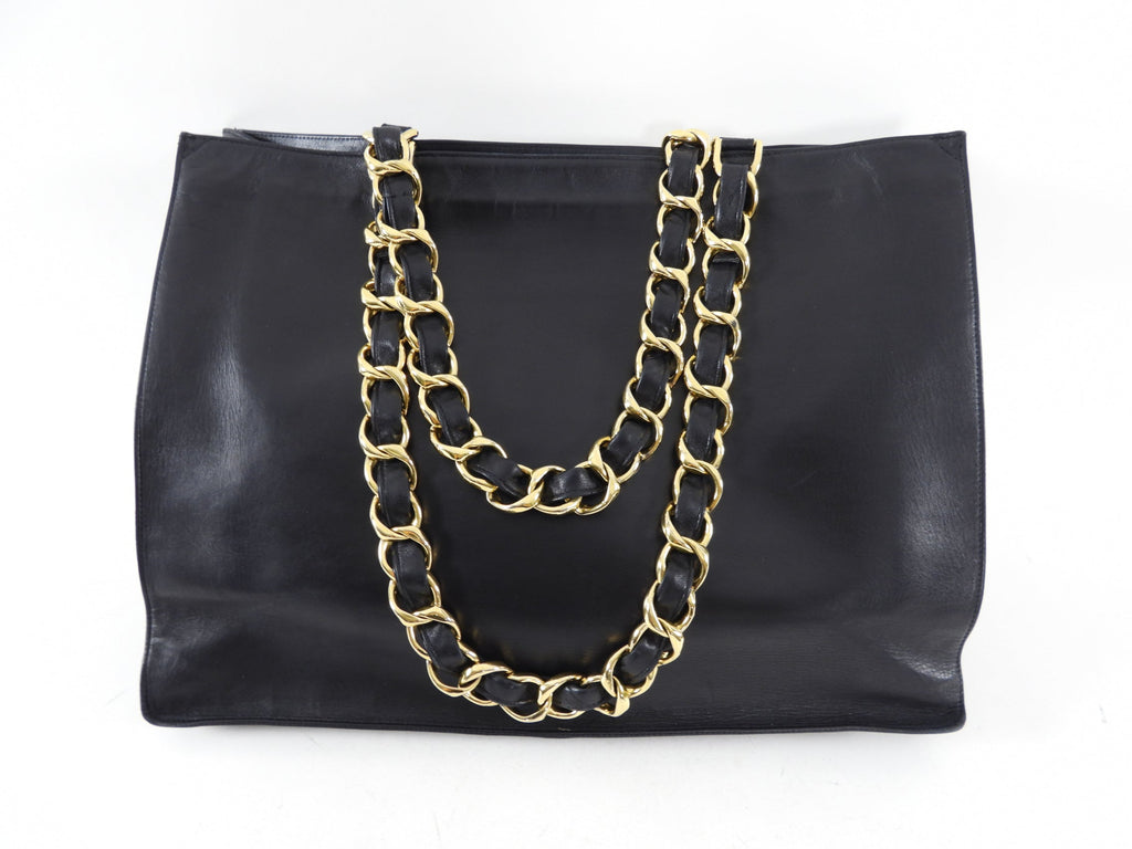 Chanel Vintage 1994 XL Smooth Lambskin Leather CC Chain Tote Bag