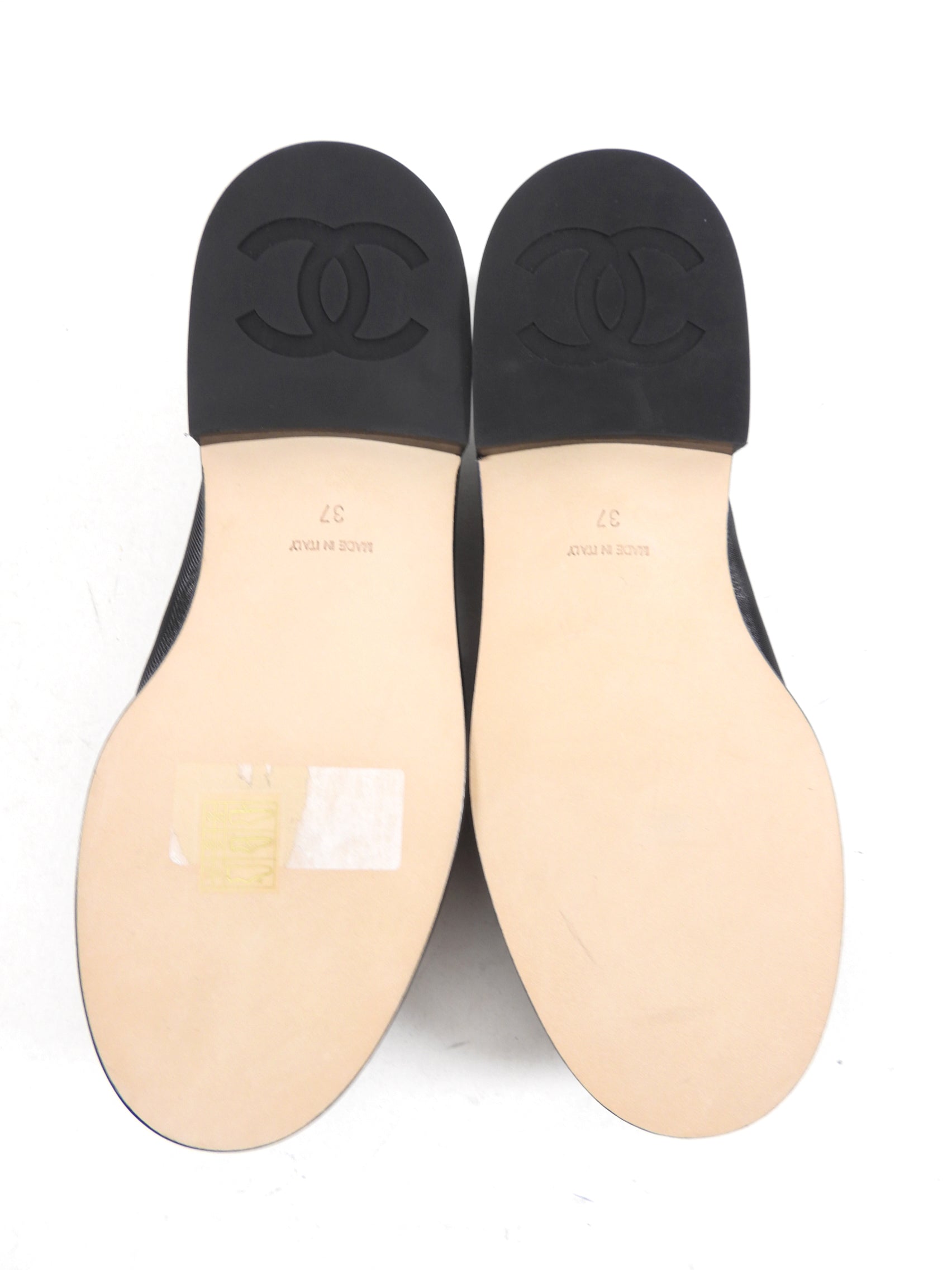 Chanel 2022 Black Mesh Beaded CC Loafers - 37 (EU37.5)