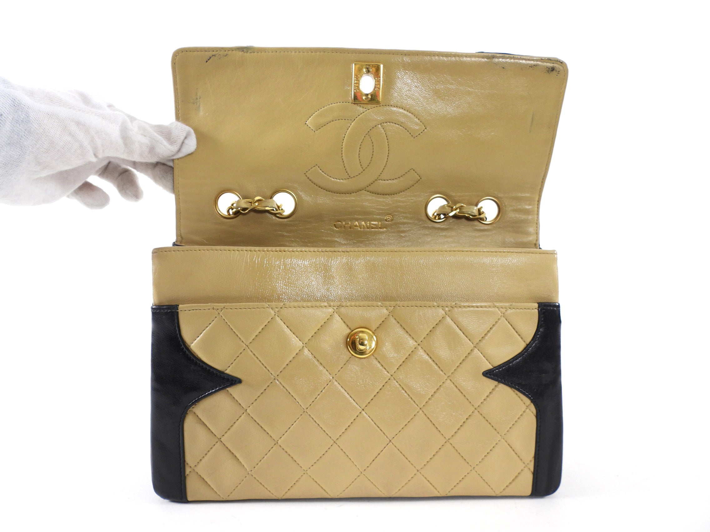 Chanel Vintage 1989 Beige and Black Two-Tone Medium Flap Bag