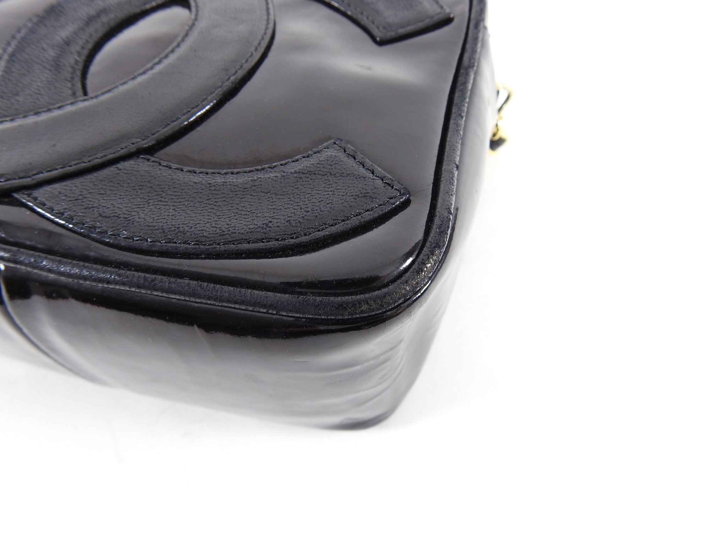 Chanel Vintage 1986 Mini Black Patent CC Logo Camera Bag