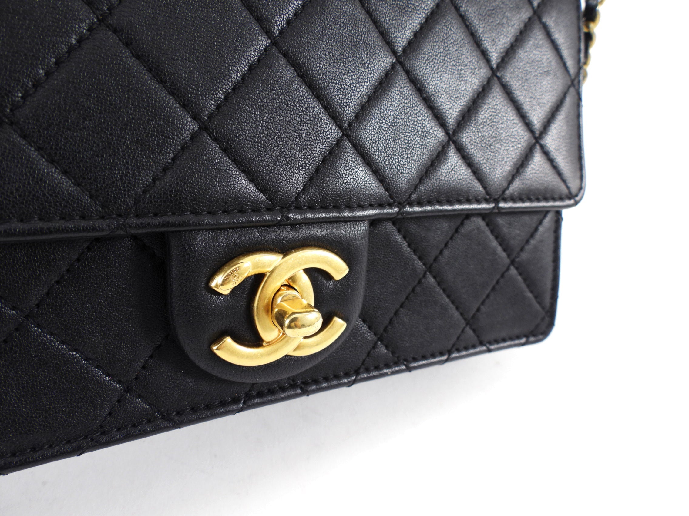 Chanel Black Quilted Leather Chic Pearls Flap Bag